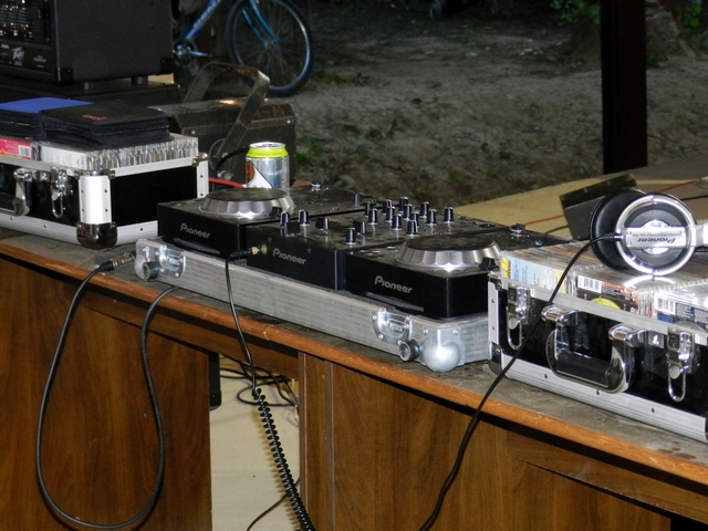 06